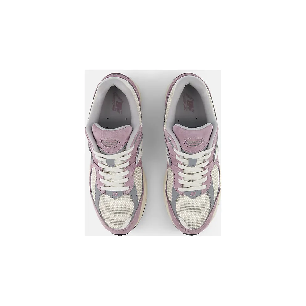 New Balance 2002R “Ice Wine White” (U2002RRB)