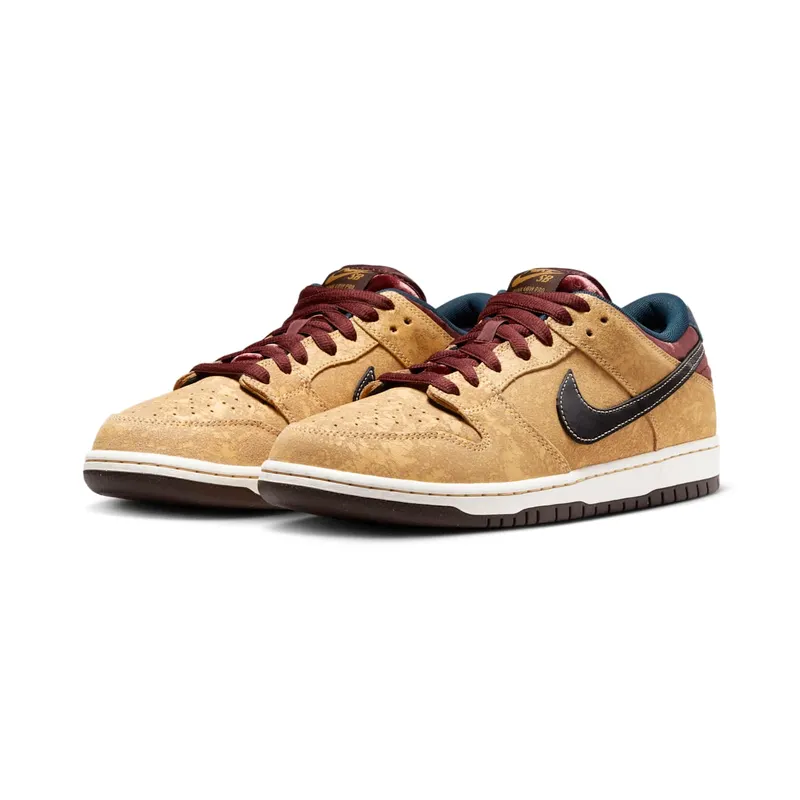 Nike SB Dunk “City Of Cinema” (FZ1278-200)