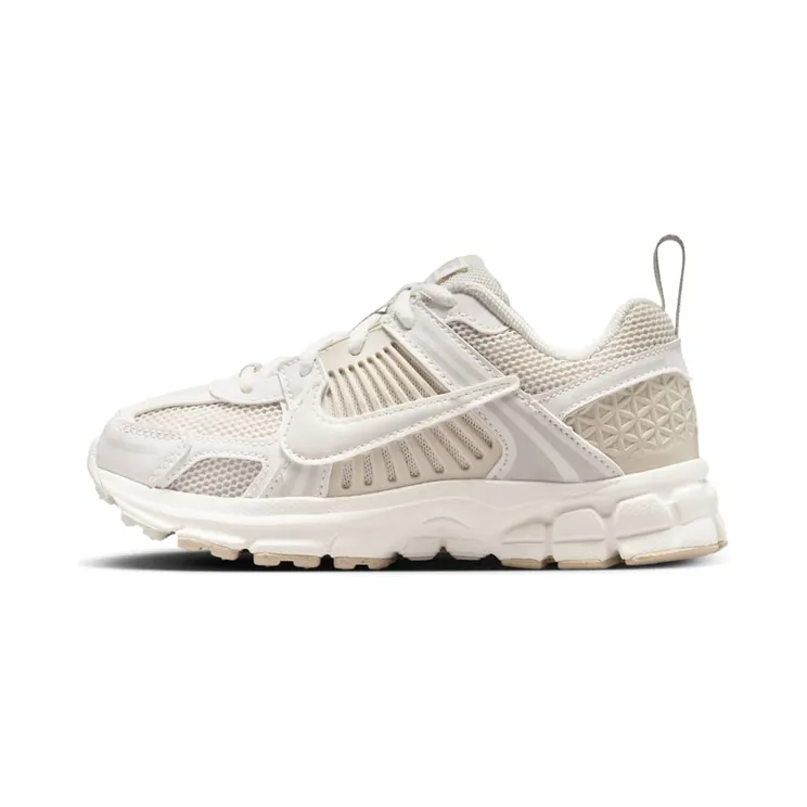 Nike Zoom Vomero “Phantom / Cream Ii / Sail / Light Bone” (IR4587-016)