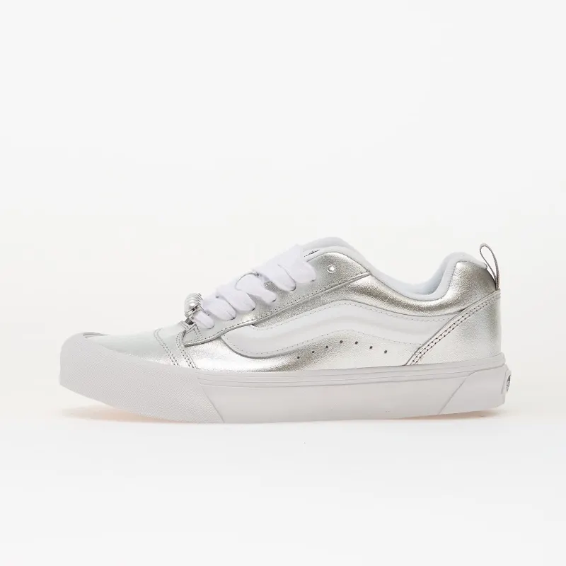 Vans Knu Skool “Metallic Leather Silver” (VN000E9XSLV1)