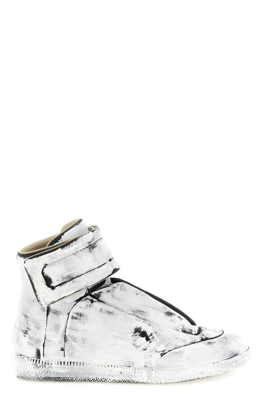 Maison Margiela Future “White/Black” (S57WS0538P6840HA331)
