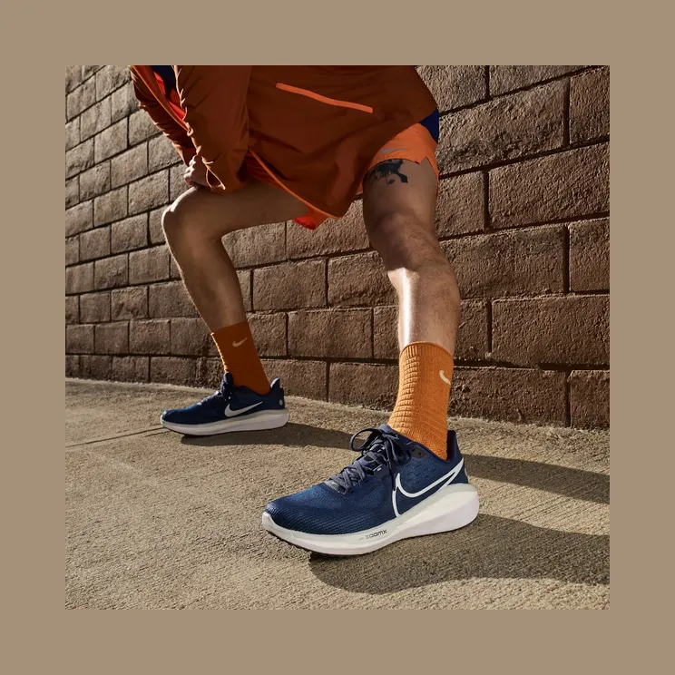 nike-vomero-17 FB1309-400