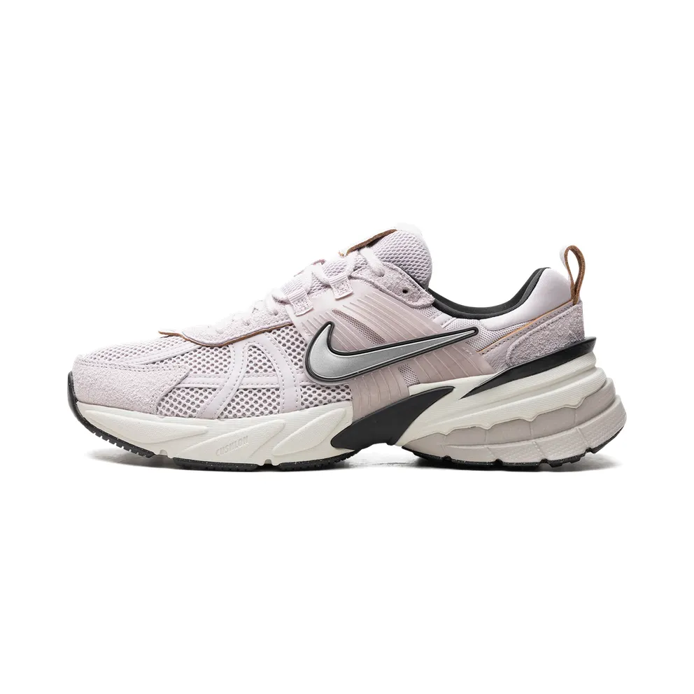 Nike V2K Run “Platinum Violet” (FN6703-001)