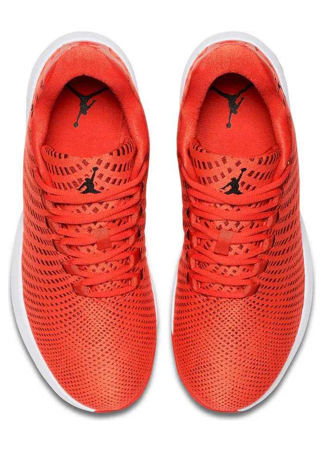 jordan-b-fly 881444-803