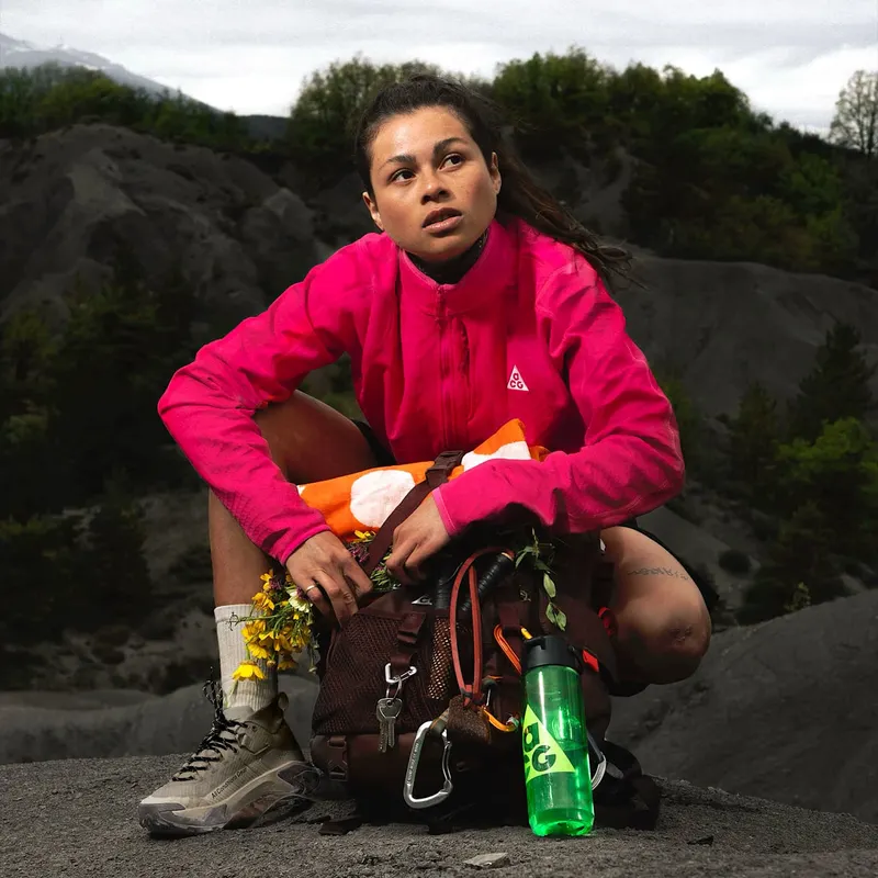 nike-acg IO7855-200