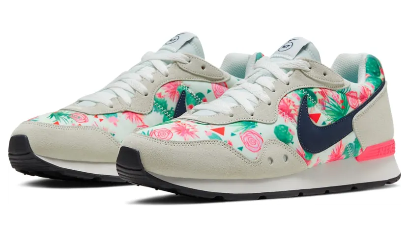 nike-venture-runner CV8983-001