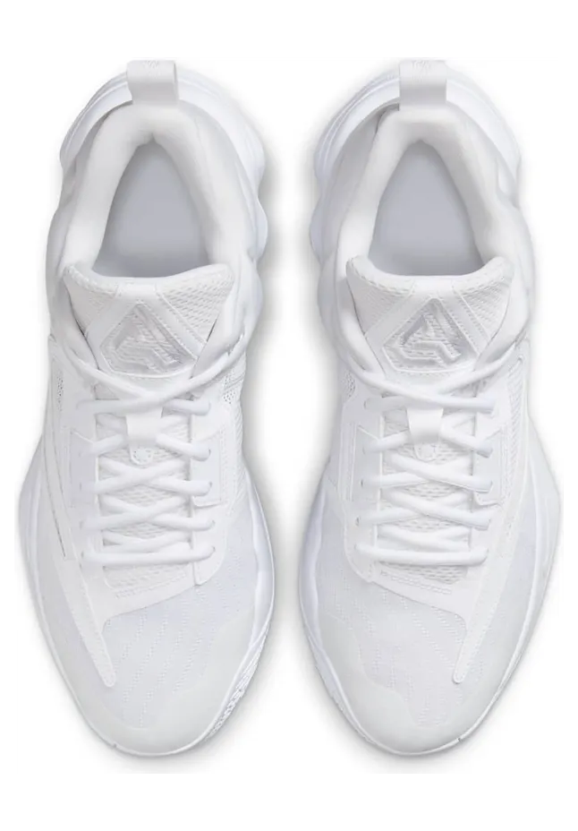 nike-giannis-immortality DZ7533-102