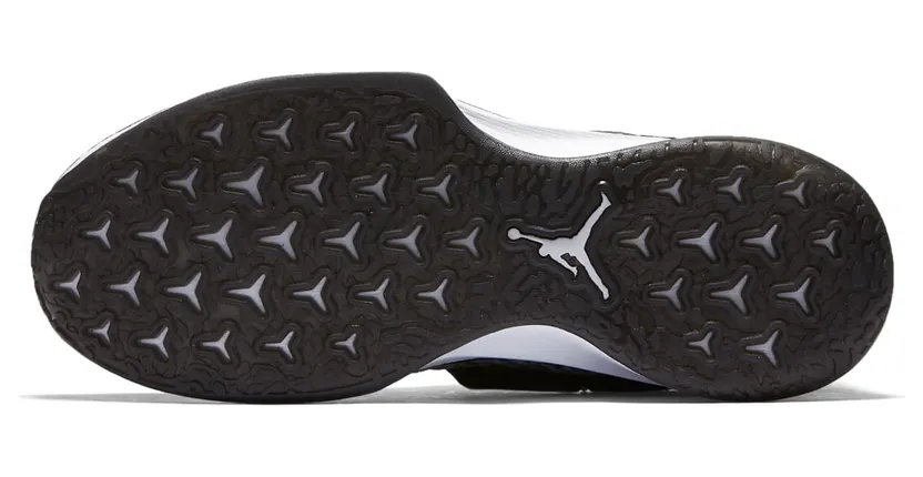 jordan-trainer 921210-021