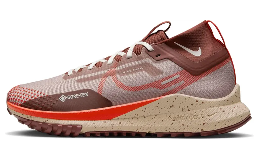 Nike React Pegasus Trail 4 Gore-Tex Diffused Taupe Dark Pony Sail Picante Red (DJ7929-200)