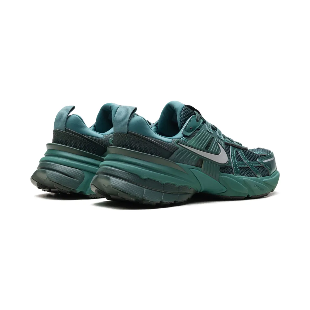 Nike V2K Run “Bicoastal” (HF5050-361)