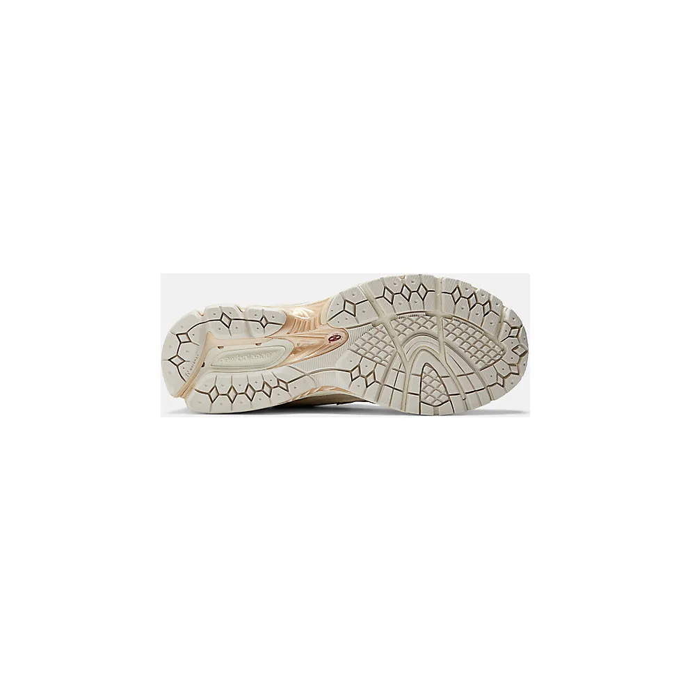 New Balance 2002RD “Protection Pack – Sandstone” (M2002RDQ)