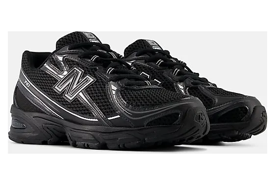 New Balance 740 “Black”: de stille winst buiten de hype (4)