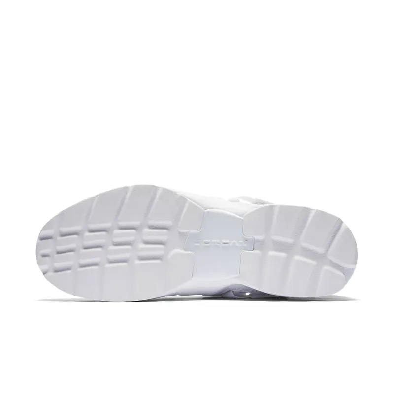 Jordan Trunner LX Triple White White/Pure Platinum (897992-100)