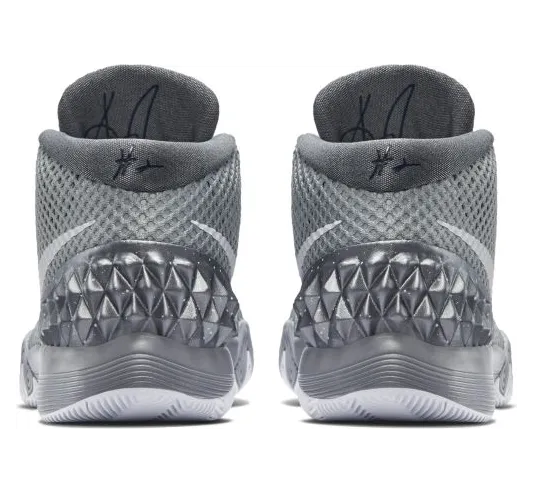 nike-kyrie 705277-010