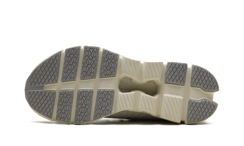 On Running On Cloud X Z5 “Ice Cream” (3WE30282538)