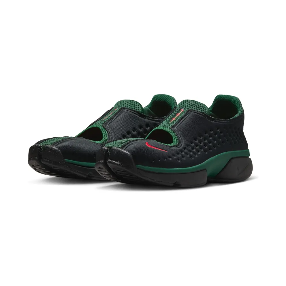 Nike Rift 2 – “Black / Team Dark Green / Fire Red” (IQ8006-002)
