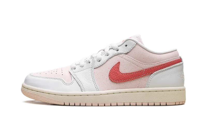 Air Jordan 1 Low “Strawberry MIlkshake” (IB8156-133)