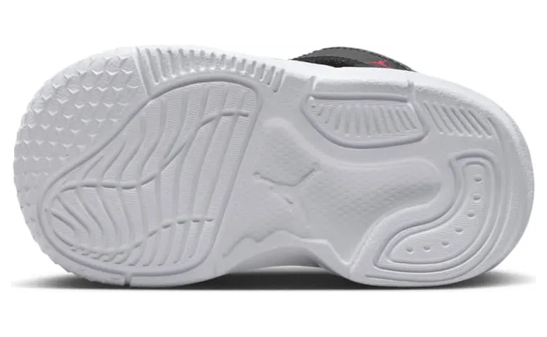 air-jordan-max-aura DZ4355-061