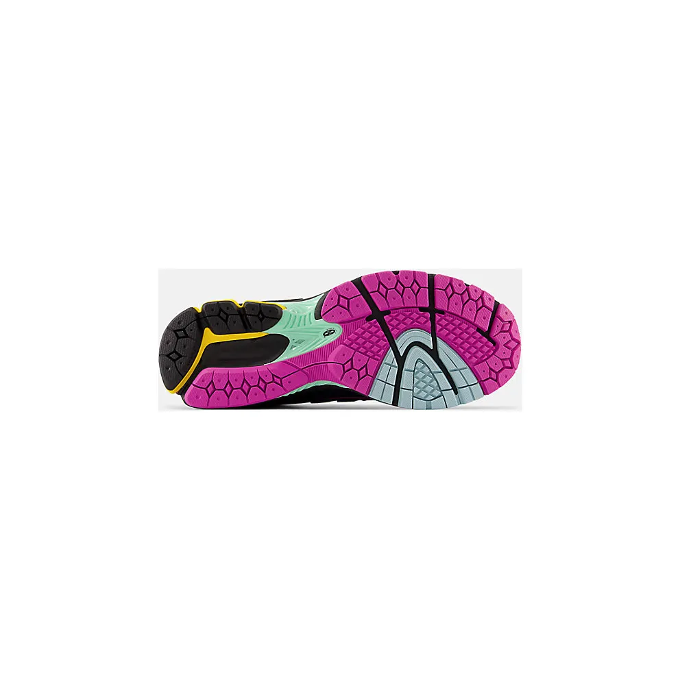 New Balance 1906 “Black/Pink” (M1906RCP)