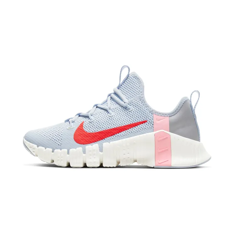 Nike Free Metcon 3 “Football Grey / Summit White / Arctic Punch / Bright Crimson” (CJ6314-006)