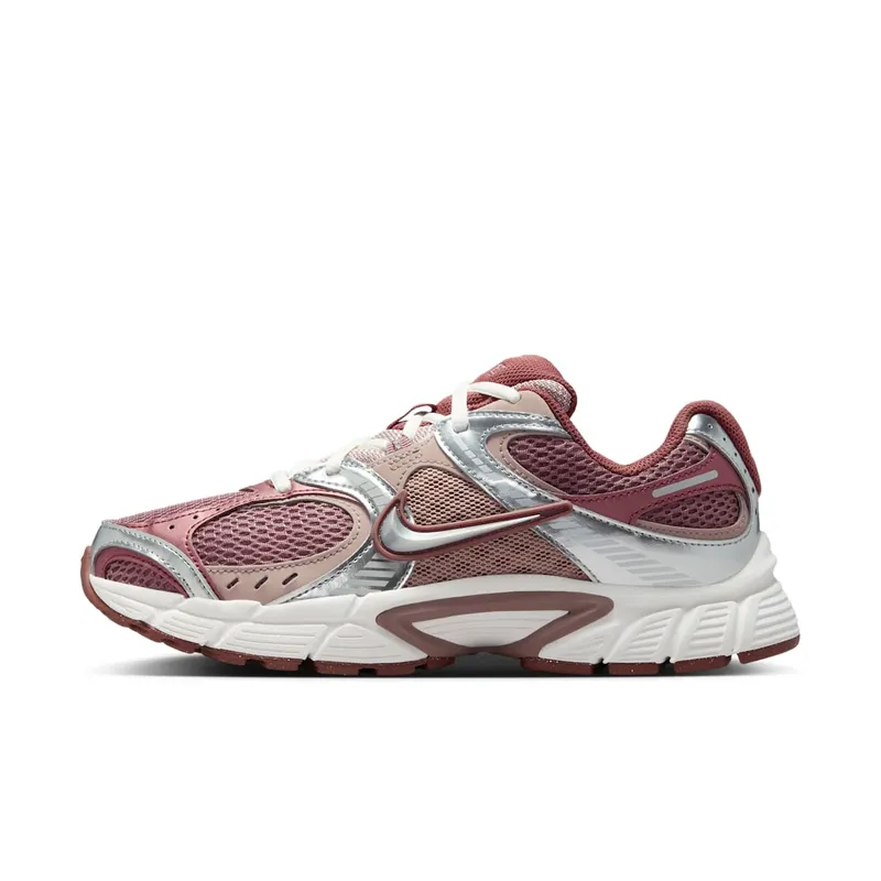 Nike V5 RNR “Smokey Mauve / Red Sepia / Malt / Metallic Silver” (HQ7901-200)