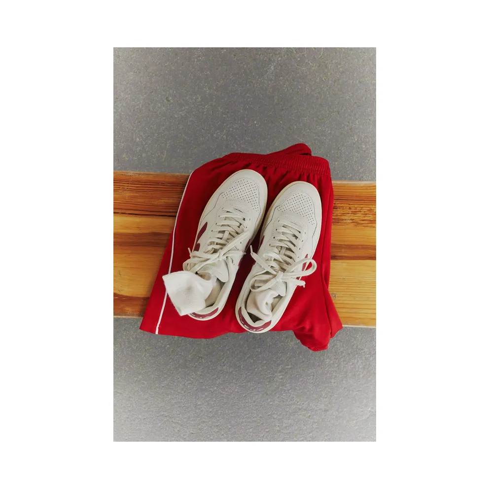 Veja V-90 LEATHER WHITE MARSALA – “White” (VD2003657A)