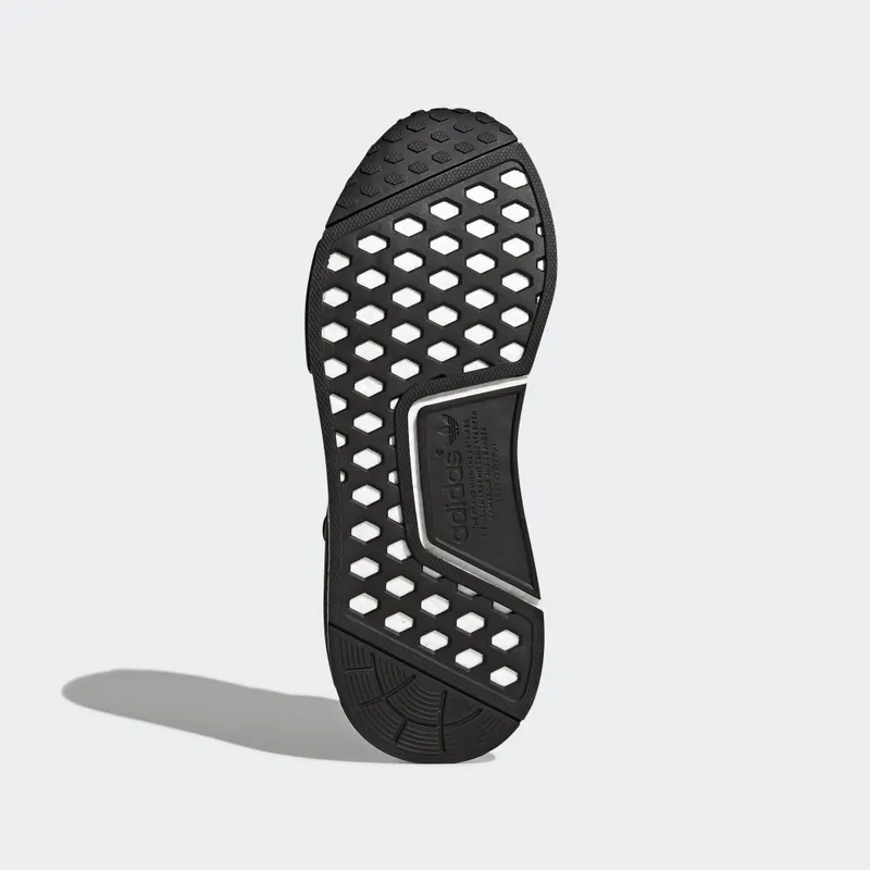 adidas NMD R1 Core Black Carbon Core Black/Carbon/Footwear White (B79758)