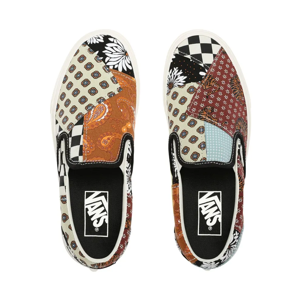 Vans Classic Slip-On ‘Tiger Patchwork’ Black/True White (VN0A4U381IO)