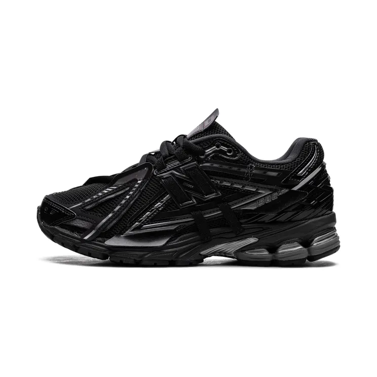 New Balance 1906A “Black”: drie tinten nacht