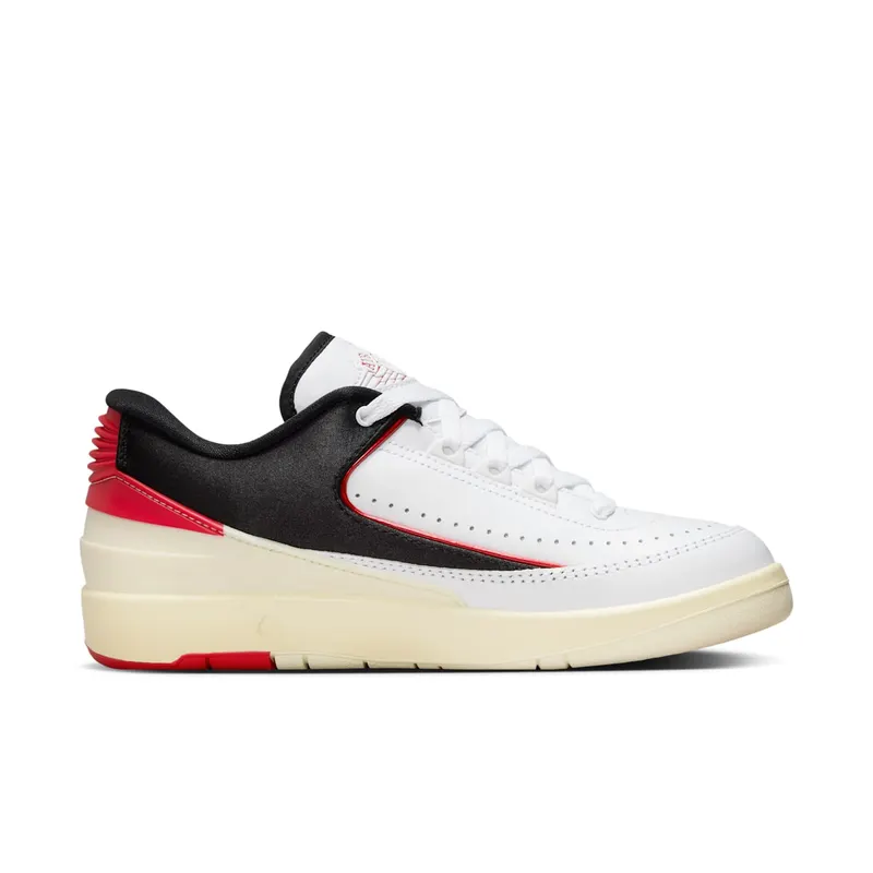 Jordan 2 Retro Low “Chicago Twist” (FD4849-106)