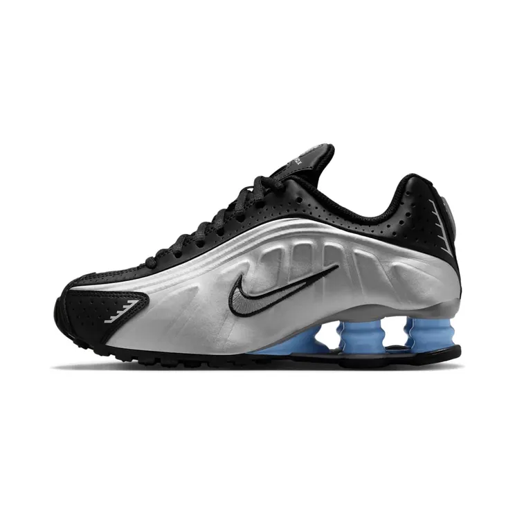 Nike Shox R4 GS “Metallic Silver / Black / Psychic Blue” (CW2626-004)