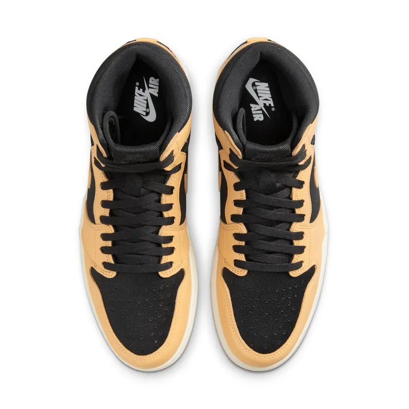 Air Jordan 1 “Heirloom” (555088-202)