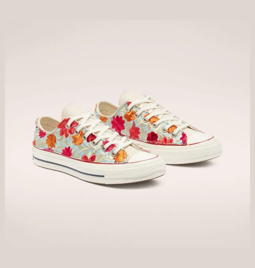 converse-chuck-taylor-all-star A03259C
