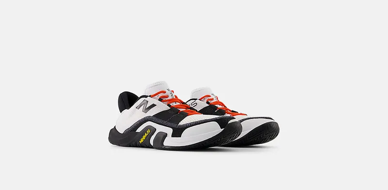 New Balance Minimus TR v2 White Black Red (MXMTRLH2)