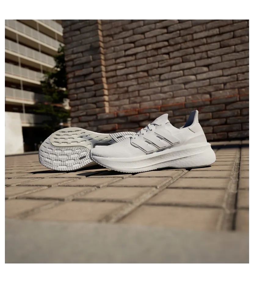 adidas-ultraboost ID8813