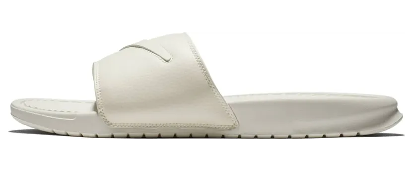 nike-benassi AQ8614-101