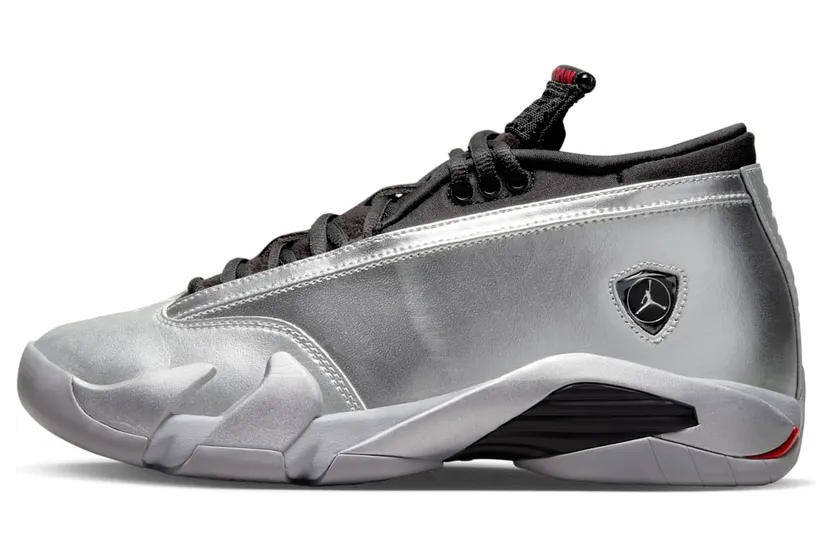 Air Jordan 14 Retro Low Metallic Silver/Wolf Grey/Zwart/Fire Red (DH4121-060)