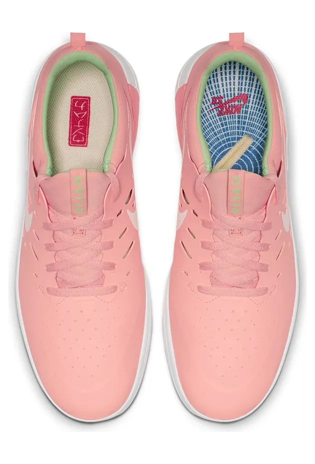 nike-free AA4272-600