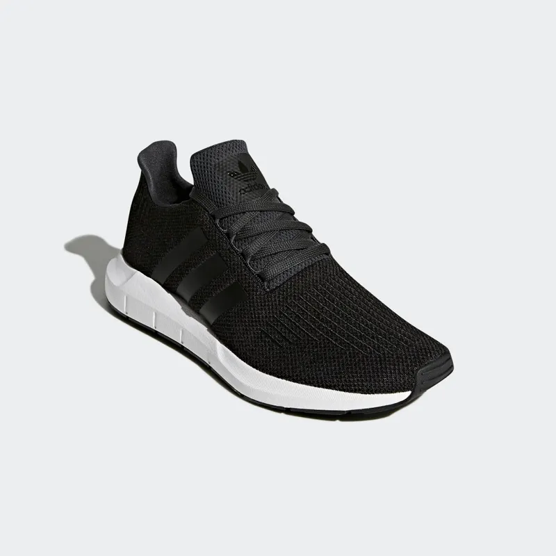 Adidas Swift Run Black / Carbon / Core Black / Medium Grey Heather (CQ2114)