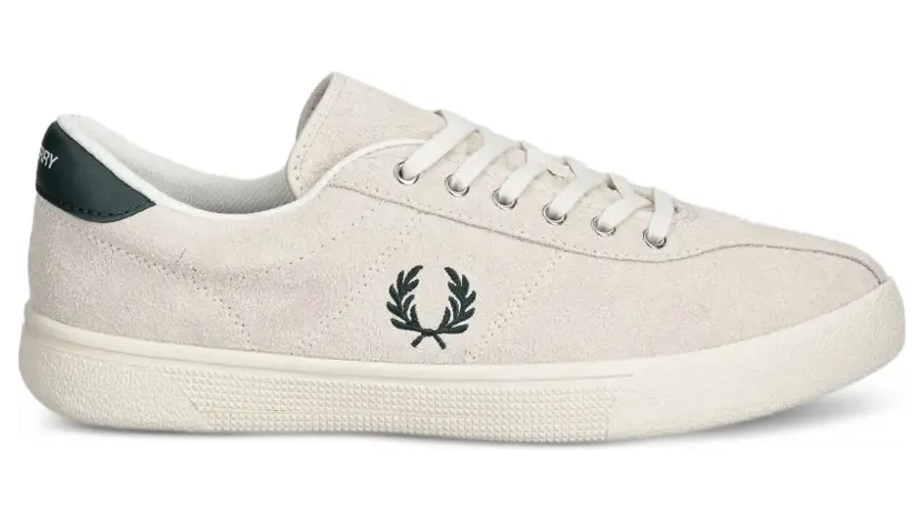 Fred Perry Suède sneakers met geborduurd logo – Beige (B2328)