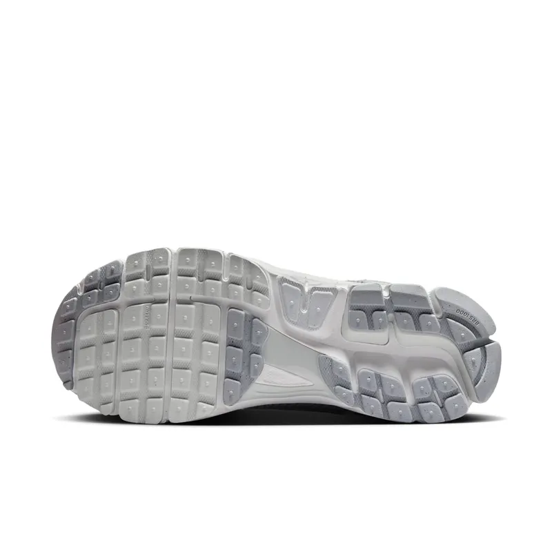Nike Zoom Vomero 5 (pure platinum / summit white / platinum tint) – HQ0458-001