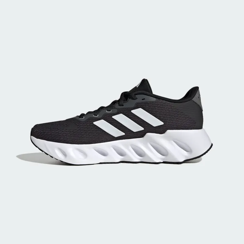 Adidas Switch Run “Black / White” (IF5720)