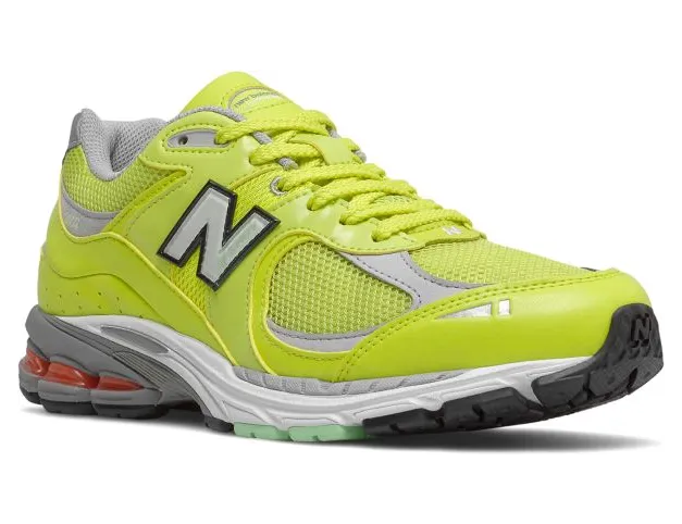 new-balance-2002r M2002RLC