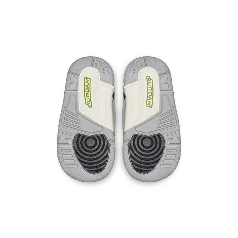Jordan 3 Retro Chlorophyll (TD) Light Smoke Grey/Chlorophyll-Black-White (832033-006)