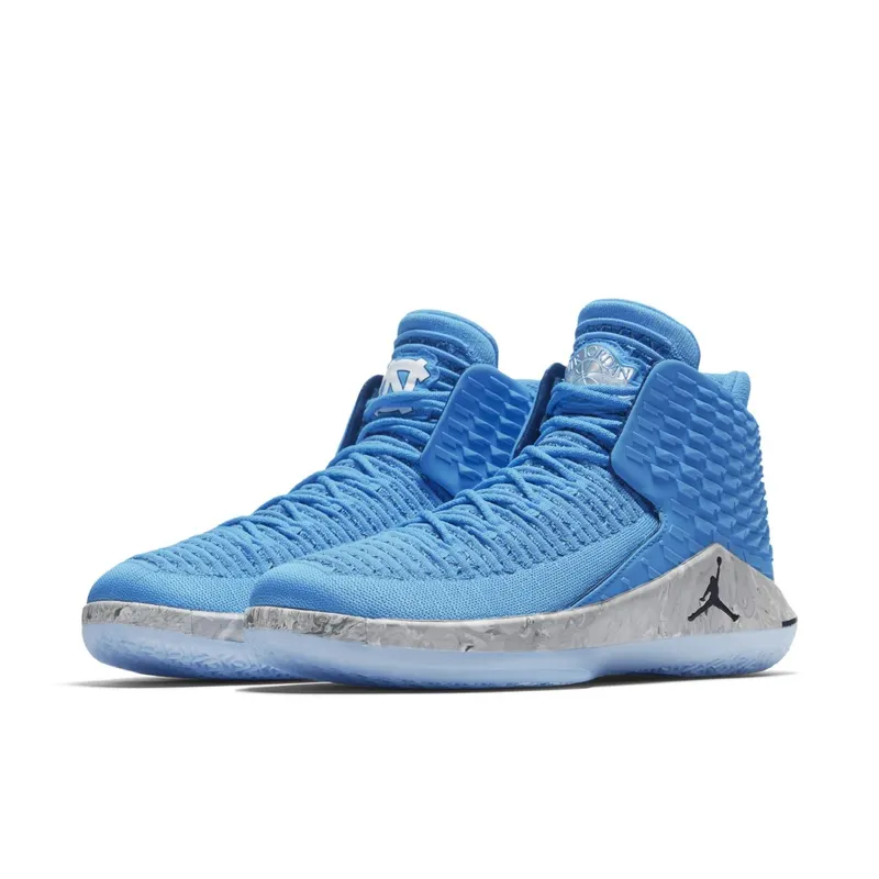 Jordan  XXXII UNC University Blue/Metallic Silver (AA1253-406)