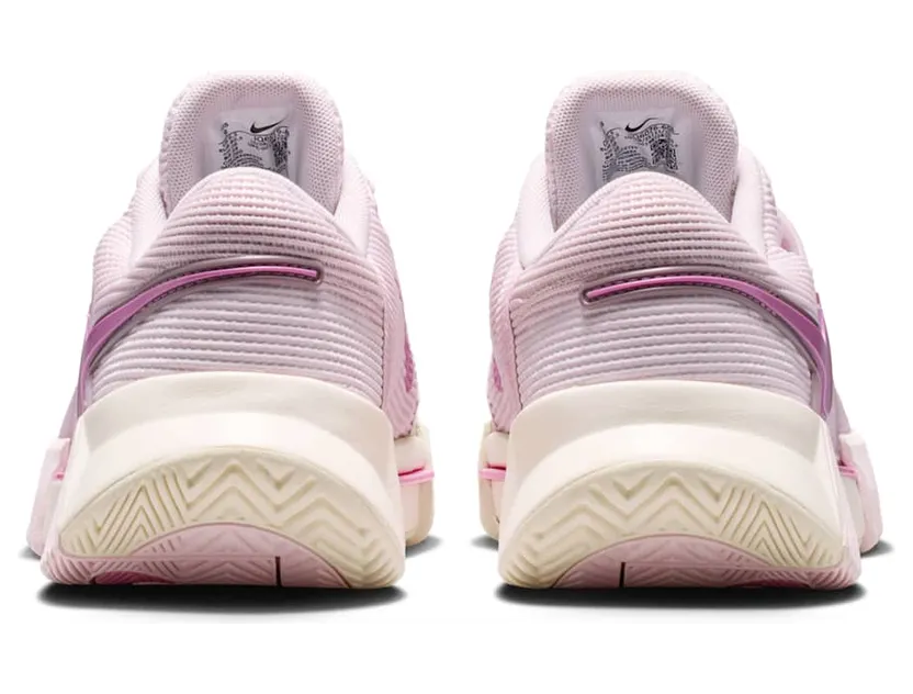 nike-zoom IQ6076-601