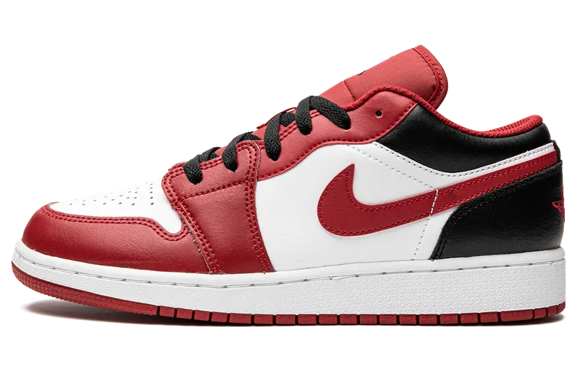 Jordan 1 Low Bulls – “Black / Red / White” (553558-163)