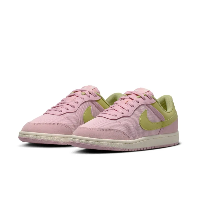 Jordan Skyline Low Iced Carmine Lawn (IQ0704-607)