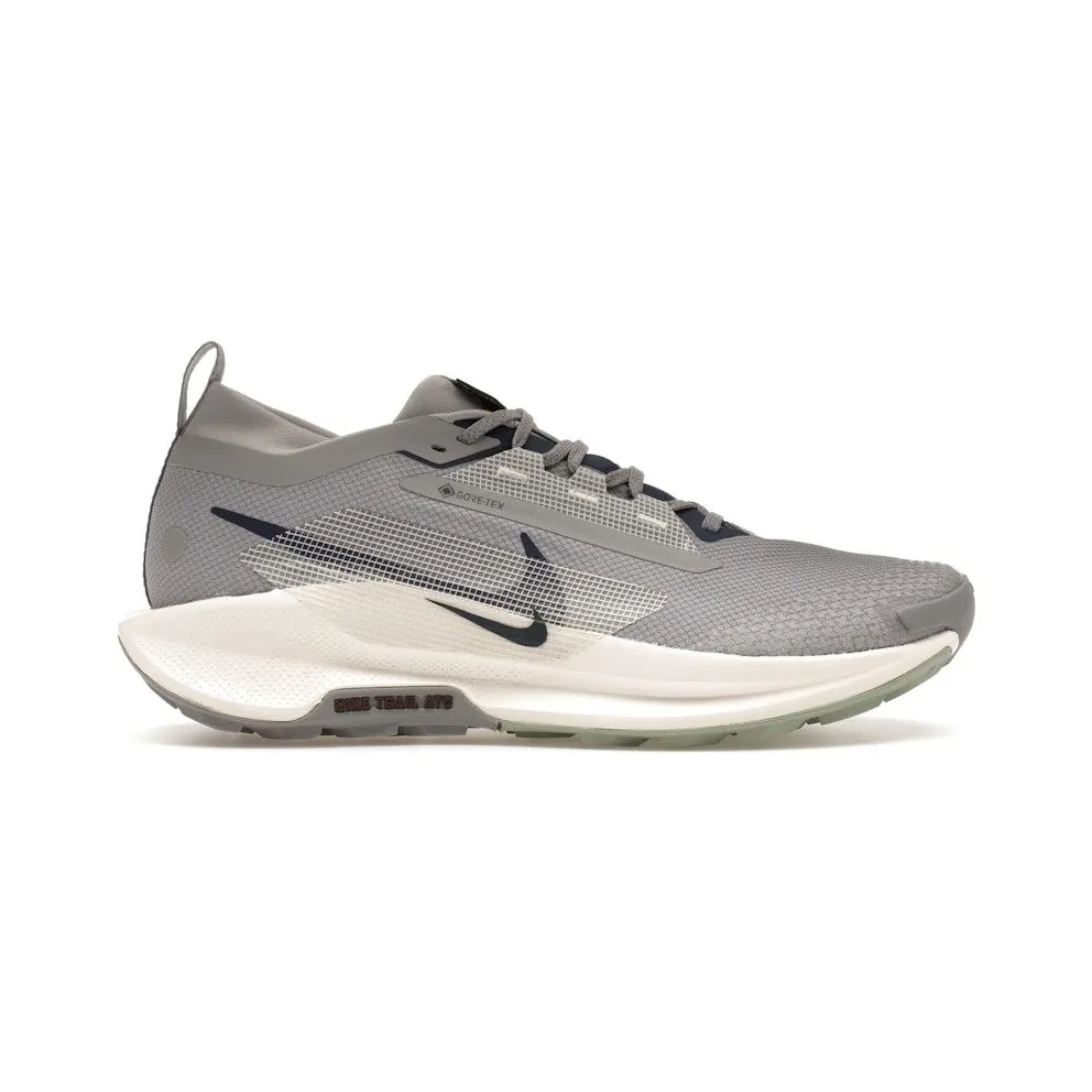 Nike React Pegasus Trail 5 Gore-Tex Cement Grey Jade Horizon Burgundy Crush Midnight Navy (FQ0908-006)