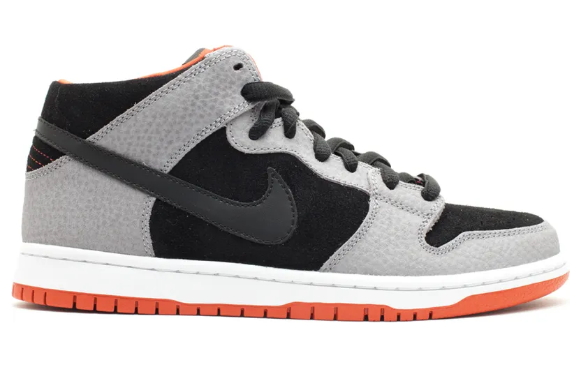 Nike SB Dunk Mid Un-Supreme